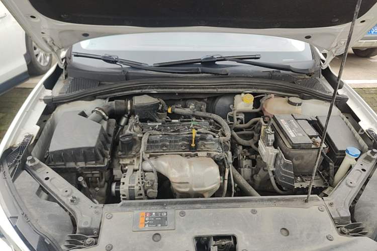 Used Roewe i5 2019 1.5L Manual 4G Connected Langyue Edition Engine Bay