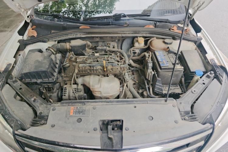 Used Roewe i5 2019 1.5L Automatic 4G Connected Langyue Edition Engine Bay