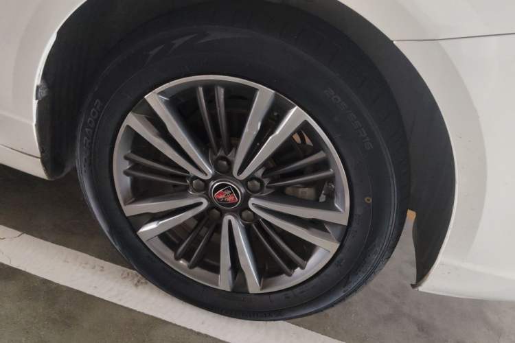 Used Roewe i5 2019 1.5L Automatic 4G Connected Langhao Edition Exterior 1