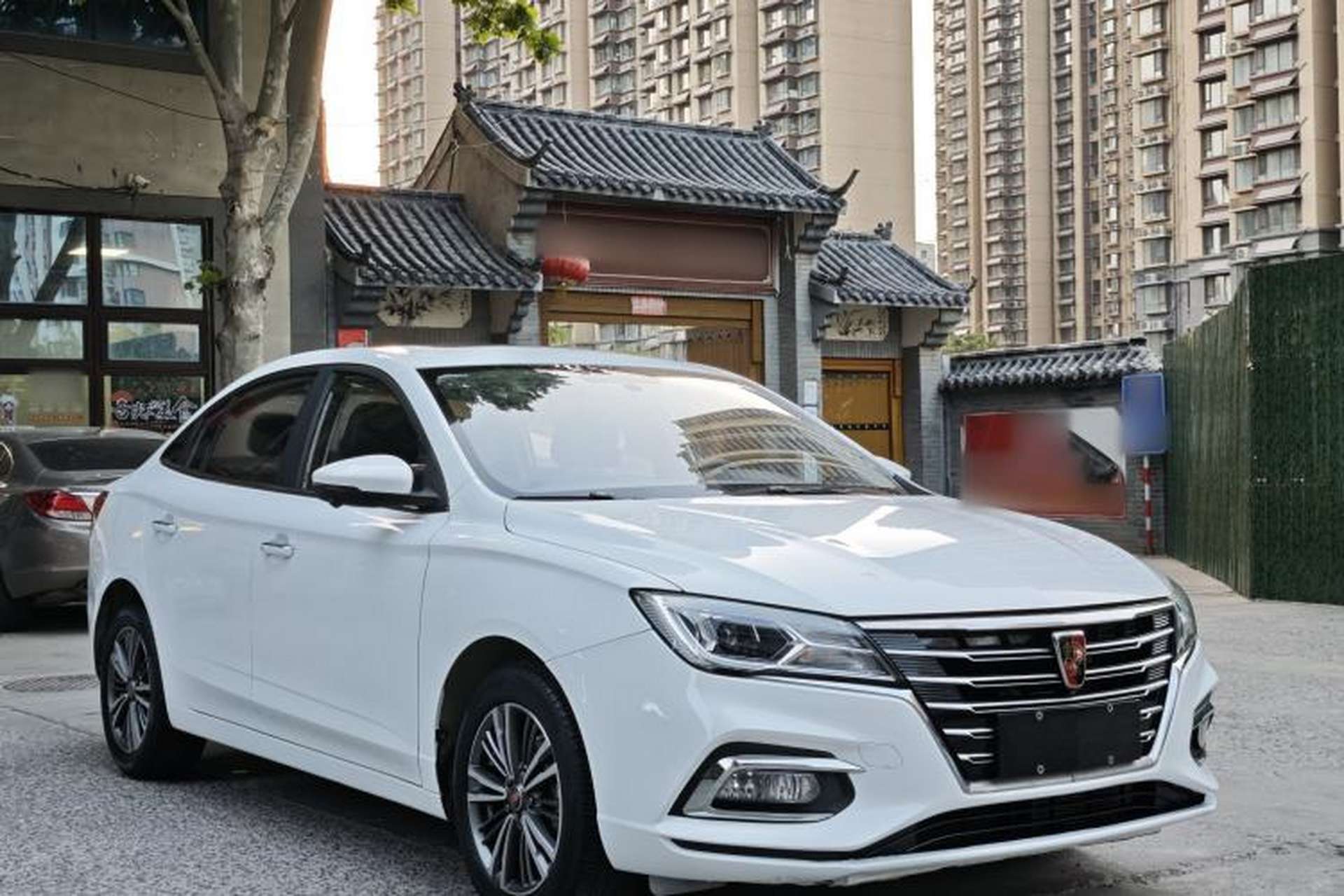 Used Roewe i5 2019 1.5L Automatic 4G Connected Langhao Edition Exterior 2