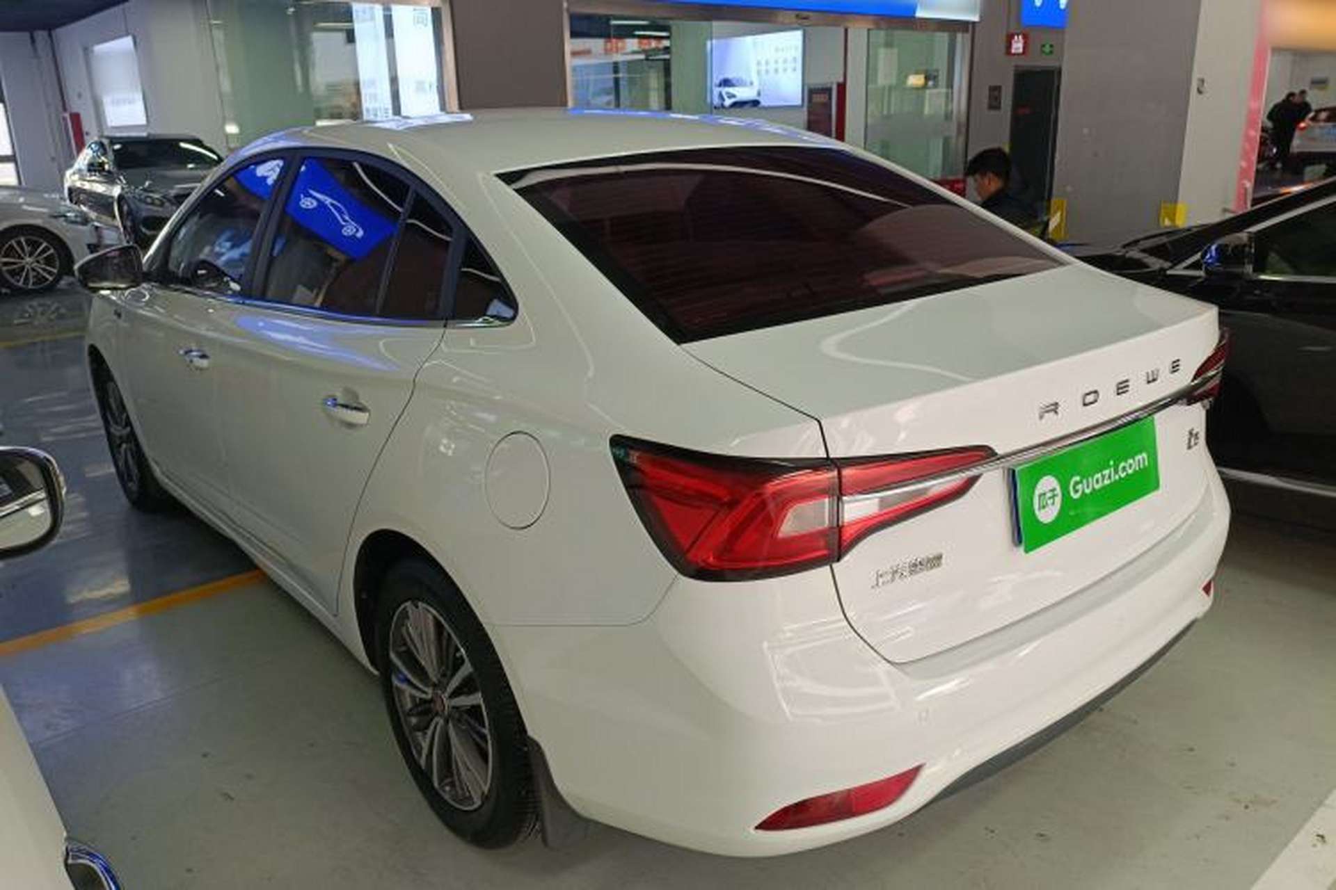 Used Roewe i5 2019 1.5L Automatic 4G Connected Linghao Flagship Edition Exterior 2