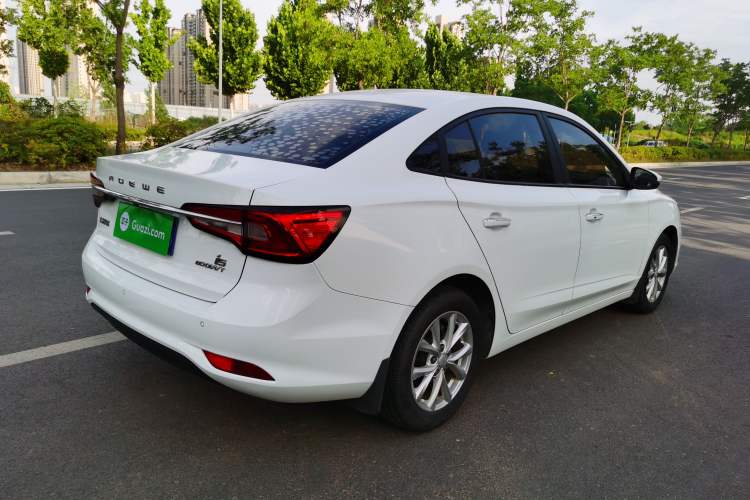 Used Roewe i5 2019 1.5L Automatic 4G Connected Linghao Edition Exterior 3