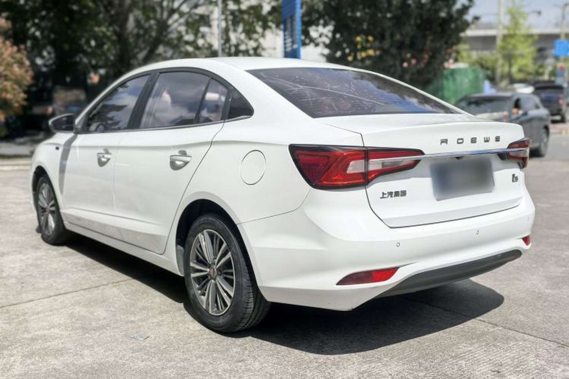 Used Roewe i5 2019 1.5L Manual 4G Connectable Langhao Edition Exterior 3