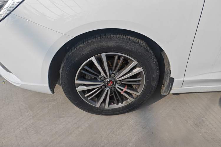 Used Roewe i5 2019 1.5L Manual 4G Connectable Langhao Edition Exterior 4