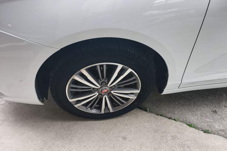 Used Roewe i5 2019 1.5L Automatic 4G Connected Linghao Flagship Edition Exterior 4