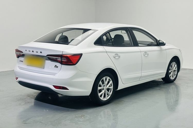 Used Roewe i5 2019 1.5L Manual 4G Connect Luxury Edition Exterior 4