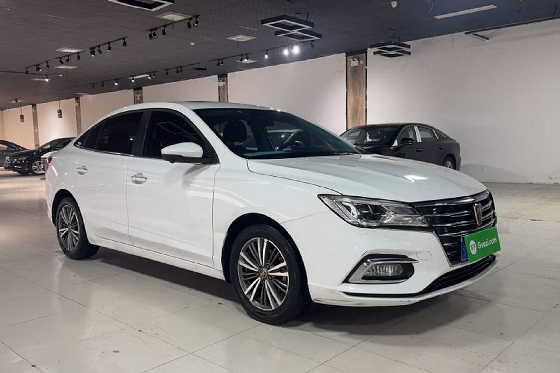 Used Roewe i5 2019 1.5L Automatic 4G Connected Langzhen Edition Exterior 5