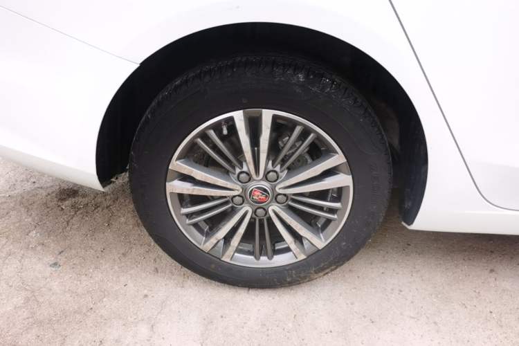Used Roewe i5 2019 1.5L Automatic 4G Connected Langhao Edition Exterior 5