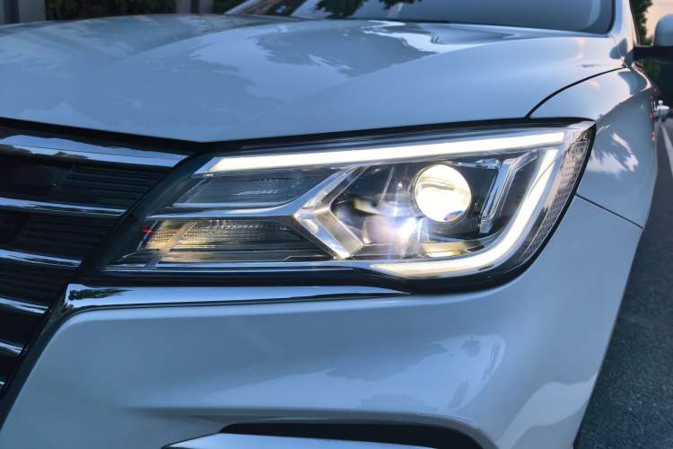 Used Roewe i5 2019 20T Automatic Intelligent Connectivity Super-Power Supreme Edition Exterior 6