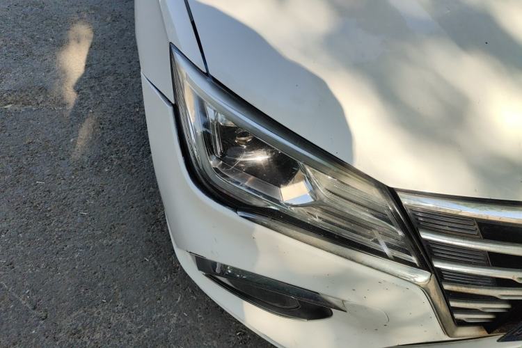 Used Roewe i5 2019 1.5L Automatic 4G Connected Linghao Flagship Edition Exterior 6