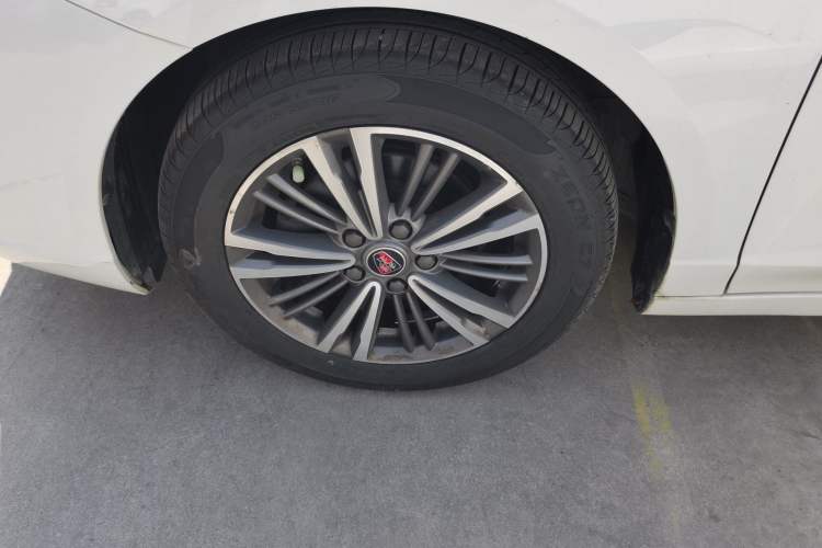 Used Roewe i5 2019 1.5L Manual 4G Connect Leehao Flagship Edition Exterior 7
