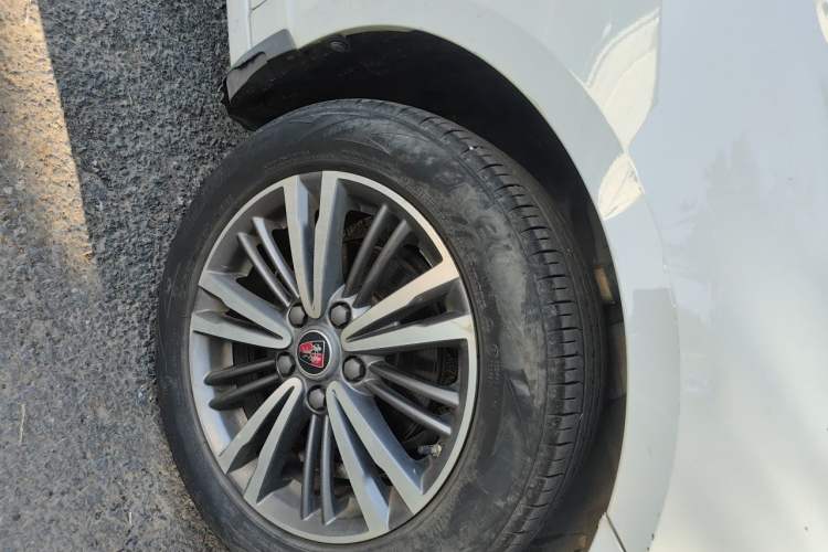 Used Roewe i5 2019 1.5L Automatic 4G Connected Linghao Flagship Edition Exterior 7