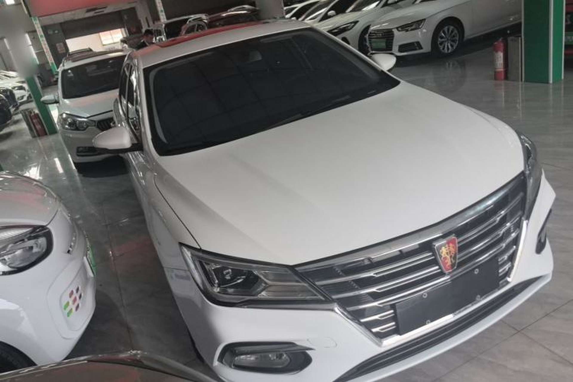 Used Roewe i5 2019 1.5L Manual 4G Connectable Langhao Edition Front Right 45 Deg