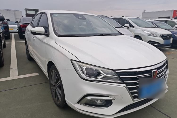 Used Roewe i5 2019 20T Automatic SmartConnect Luxury Prestige Edition Front Right 45 Deg