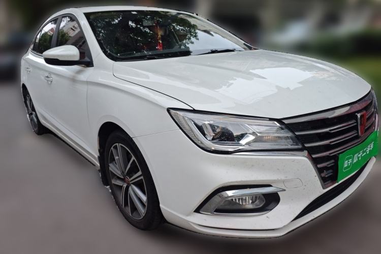 Used Roewe i5 2019 20T Automatic 4G Connected Supercharged Flagship Edition Front Right 45 Deg