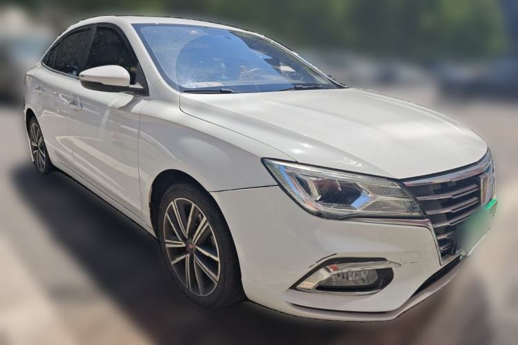Used Roewe i5 2019 20T Automatic 4G Connected Supercharged Flagship Edition Front Right 45 Deg