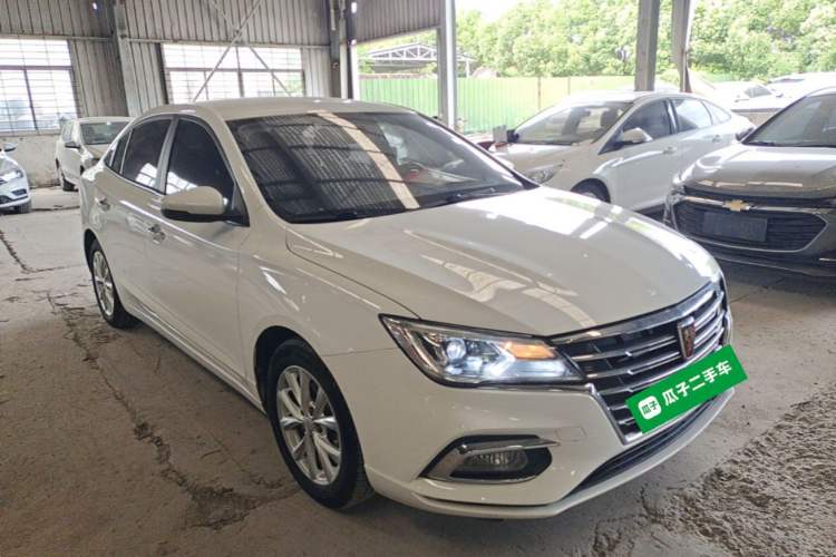 Used Roewe i5 2019 1.5L Manual 4G Connect Luxury Edition Front Right 45 Deg