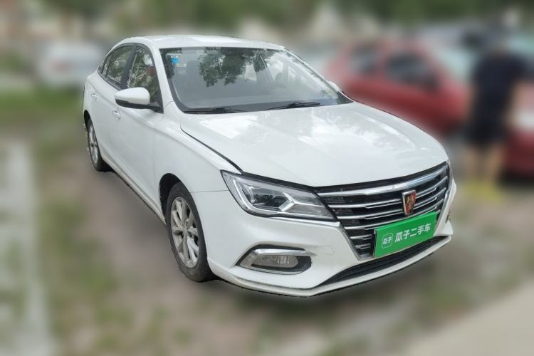 Used Roewe i5 2019 1.5L Manual 4G Connected Langyue Edition Front Right 45 Deg