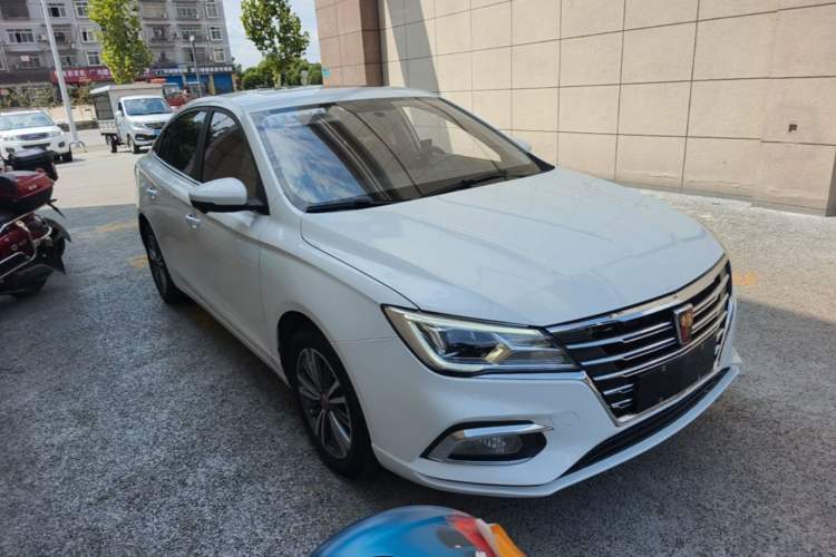 Used Roewe i5 2019 1.5L Automatic 4G Connected Langhao Edition Front Right 45 Deg