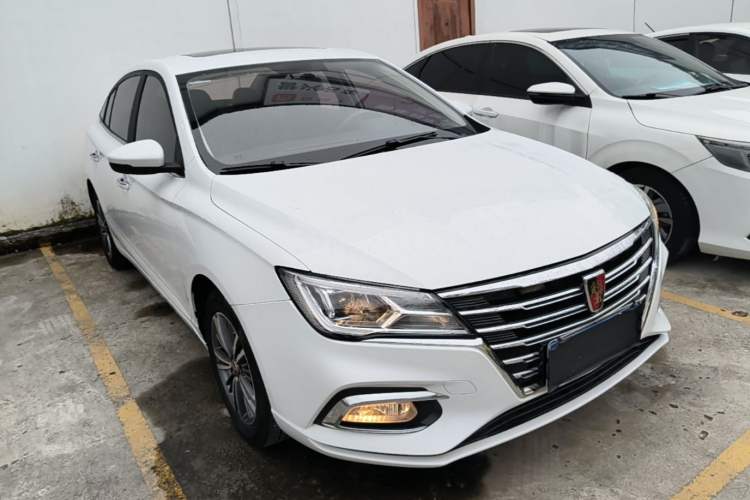 Used Roewe i5 2019 1.5L Manual 4G Connect Leehao Flagship Edition Front Right 45 Deg
