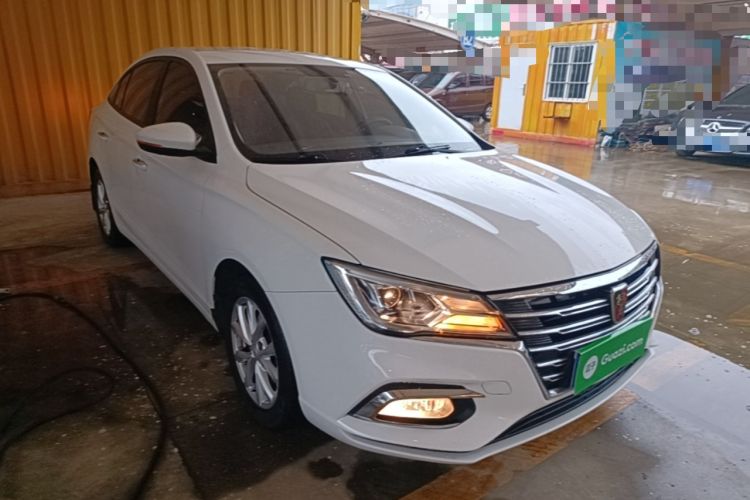 Used Roewe i5 2019 1.5L Manual 4G Connected Langyue Edition Front Right 45 Deg
