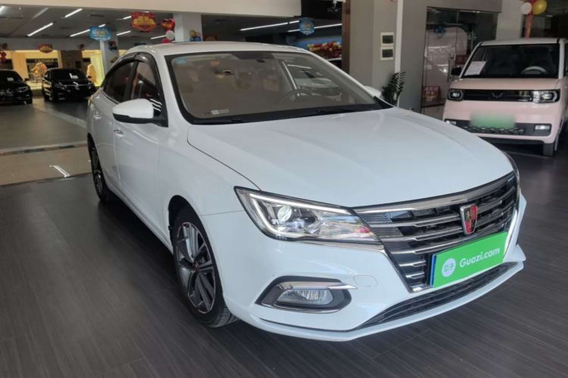 Used Roewe i5 2019 20T Automatic 4G Connected Supercharged Flagship Edition Front Right 45 Deg