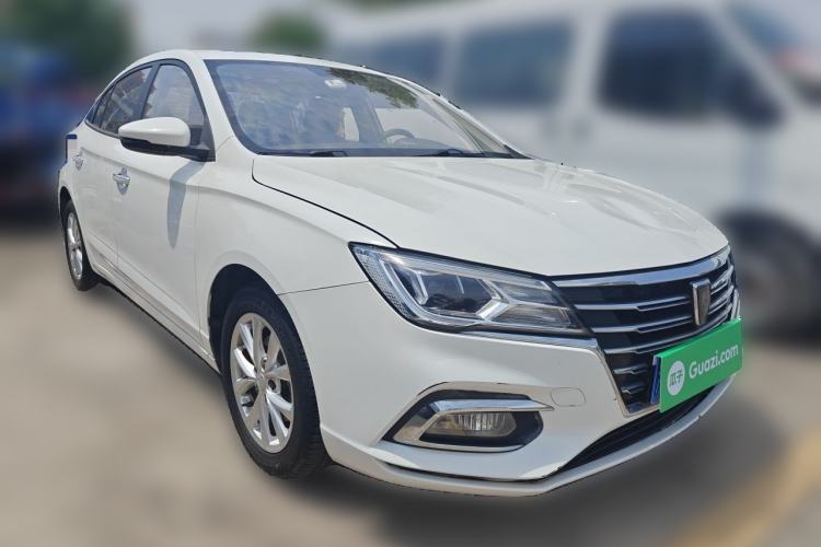 Used Roewe i5 2019 1.5L Automatic 4G Connected Langyue Edition Front Right 45 Deg