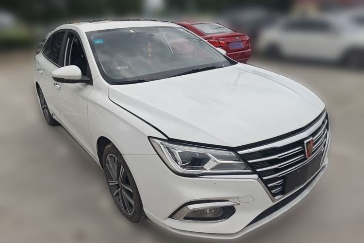 Used Roewe i5 2019 20T Automatic 4G Connected Supercharged Flagship Edition Front Right 45 Deg