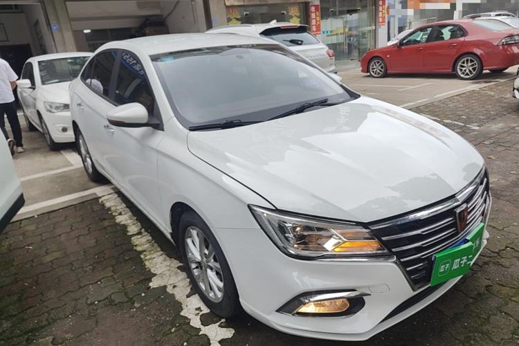 Used Roewe i5 2019 1.5L Manual 4G Connected Langyue Edition Front Right 45 Deg