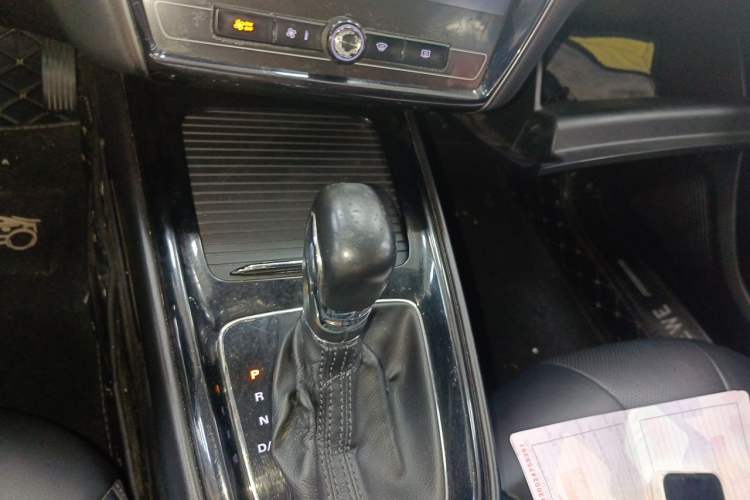 Used Roewe i5 2019 1.5L Automatic 4G Connected Langhao Edition Gear Lever