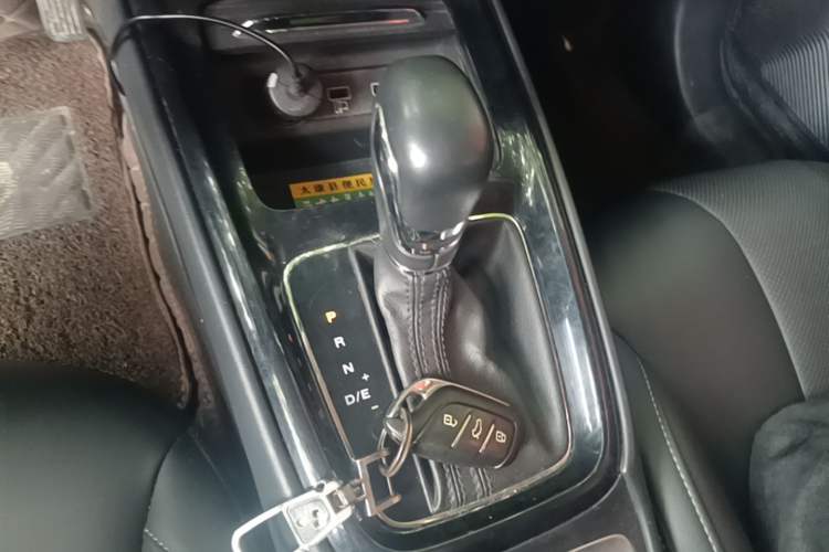 Used Roewe i5 2019 1.5L Automatic 4G Connected Langhao Edition Gear Lever