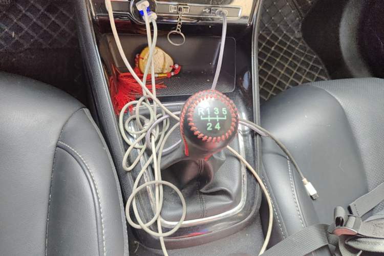 Used Roewe i5 2019 1.5L Manual 4G Connectable Langhao Edition Gear Lever