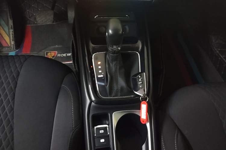 Used Roewe i5 2019 1.5L Automatic 4G Connected Linghao Edition Gear Lever