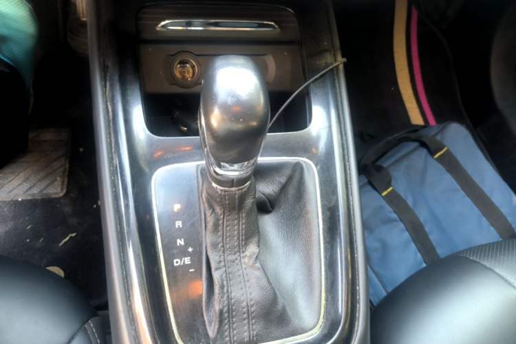 Used Roewe i5 2019 1.5L Automatic 4G Connected Langhao Edition Gear Lever