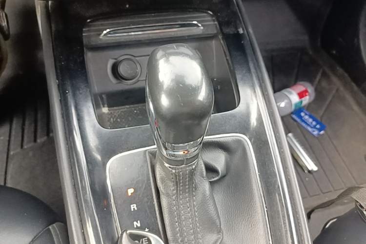 Used Roewe i5 2019 1.5L Automatic 4G Connected Langhao Edition Gear Lever