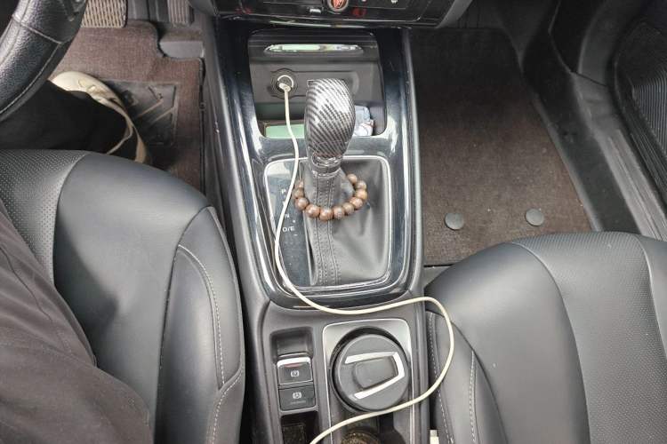 Used Roewe i5 2019 1.5L Automatic 4G Connected Langhao Edition Gear Lever