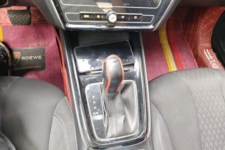 Used Roewe i5 2019 1.5L Automatic 4G Connected Linghao Edition Gear Lever