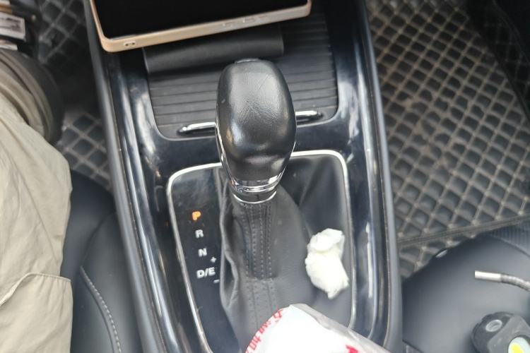Used Roewe i5 2019 1.5L Automatic 4G Connected Langhao Edition Gear Lever
