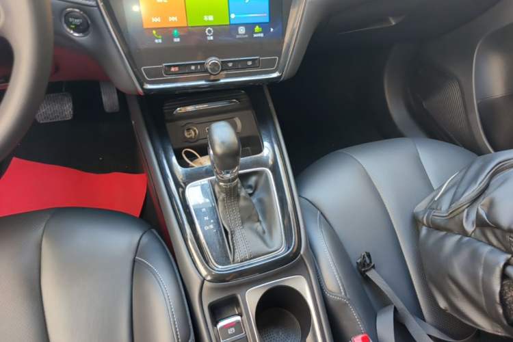 Used Roewe i5 2019 1.5L Automatic 4G Connected Langhao Edition Gear Lever