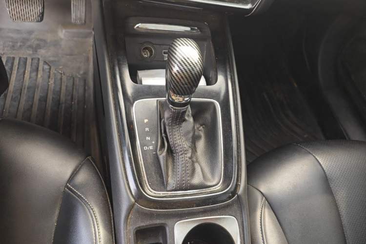 Used Roewe i5 2019 1.5L Automatic 4G Connected Linghao Edition Gear Lever