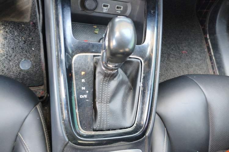 Used Roewe i5 2019 1.5L Automatic 4G Connected Langhao Edition Gear Lever
