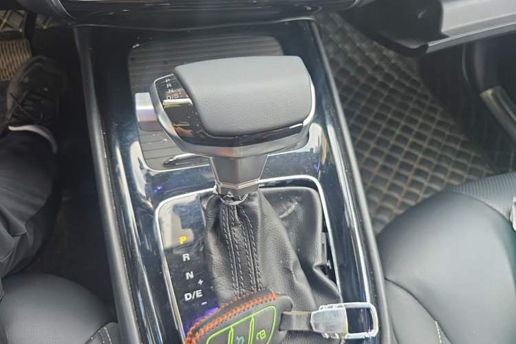 Used Roewe i5 2019 1.5L Automatic 4G Connected Langhao Edition Gear Lever