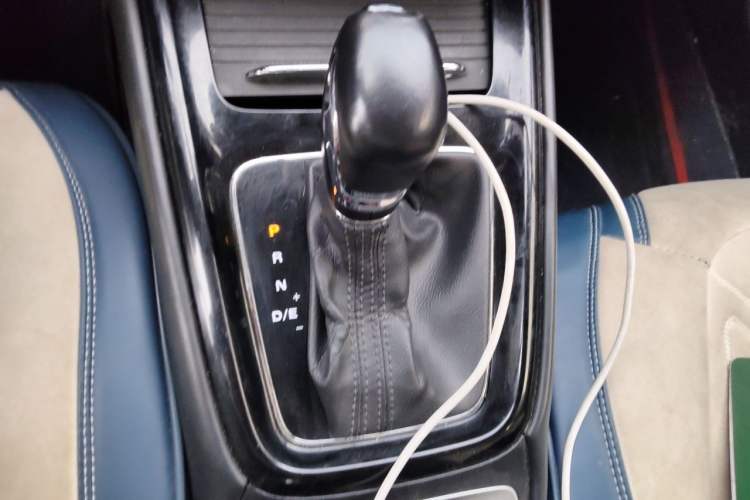 Used Roewe i5 2019 1.5L Automatic 4G Connected Linghao Edition Gear Lever
