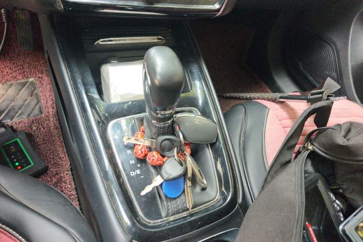 Used Roewe i5 2019 1.5L Automatic 4G Connected Langhao Edition Gear Lever