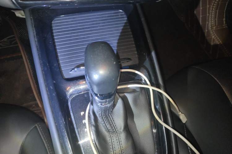 Used Roewe i5 2019 1.5L Automatic 4G Connected Langhao Edition Gear Lever