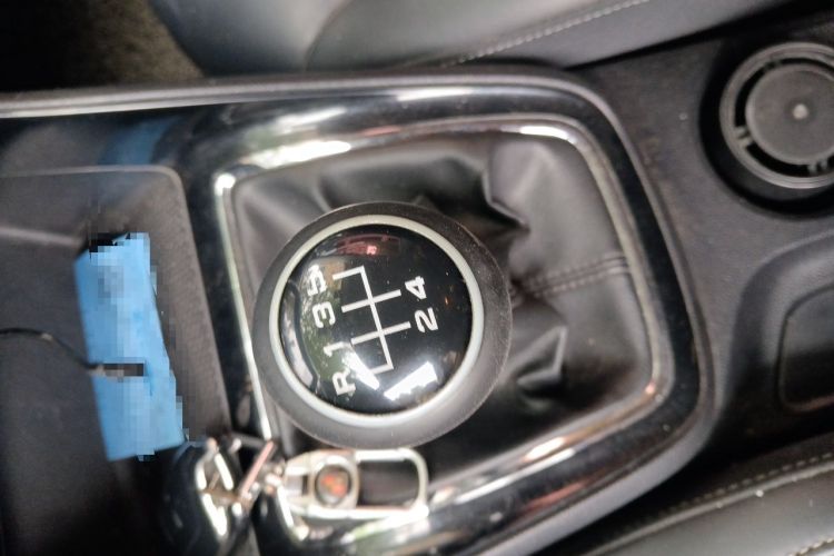 Used Roewe i5 2019 1.5L Manual 4G Connectable Langhao Edition Gear Lever
