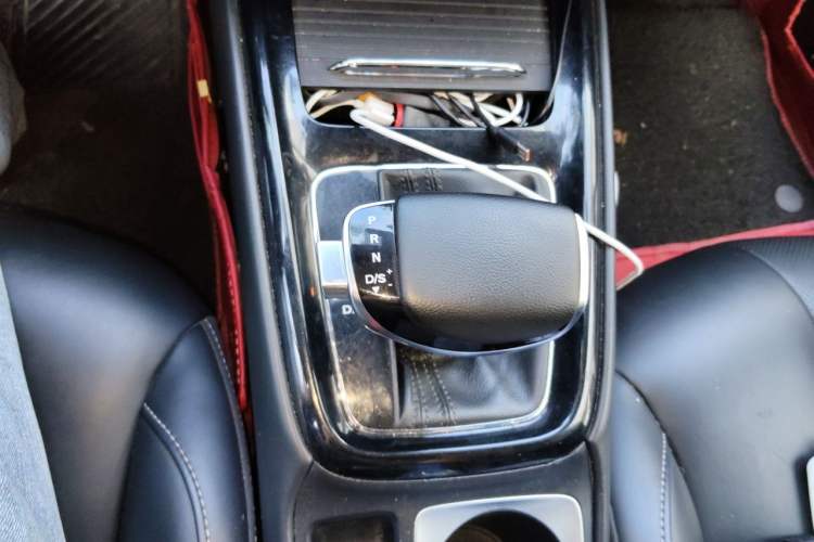 Used Roewe i5 2019 1.5L Automatic 4G Connected Langhao Edition Gear Lever