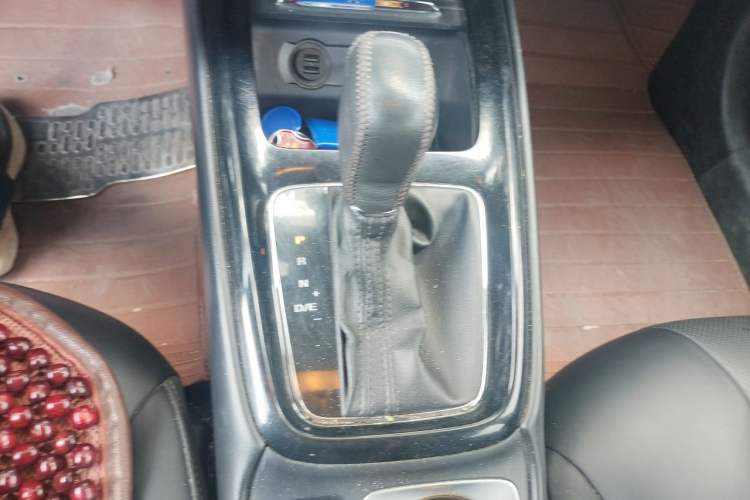 Used Roewe i5 2019 1.5L Automatic 4G Connected Langhao Edition Gear Lever