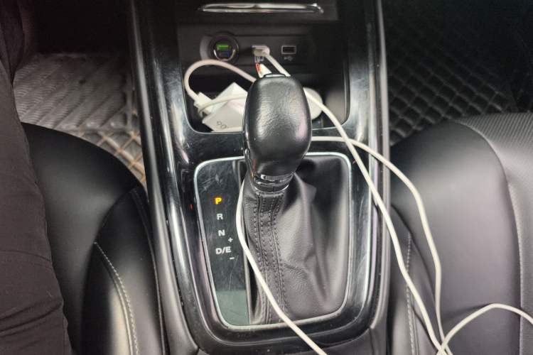 Used Roewe i5 2019 1.5L Automatic 4G Connected Langhao Edition Gear Lever