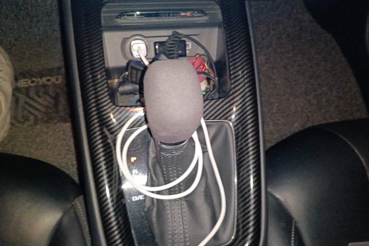 Used Roewe i5 2019 1.5L Automatic 4G Connected Langhao Edition Gear Lever